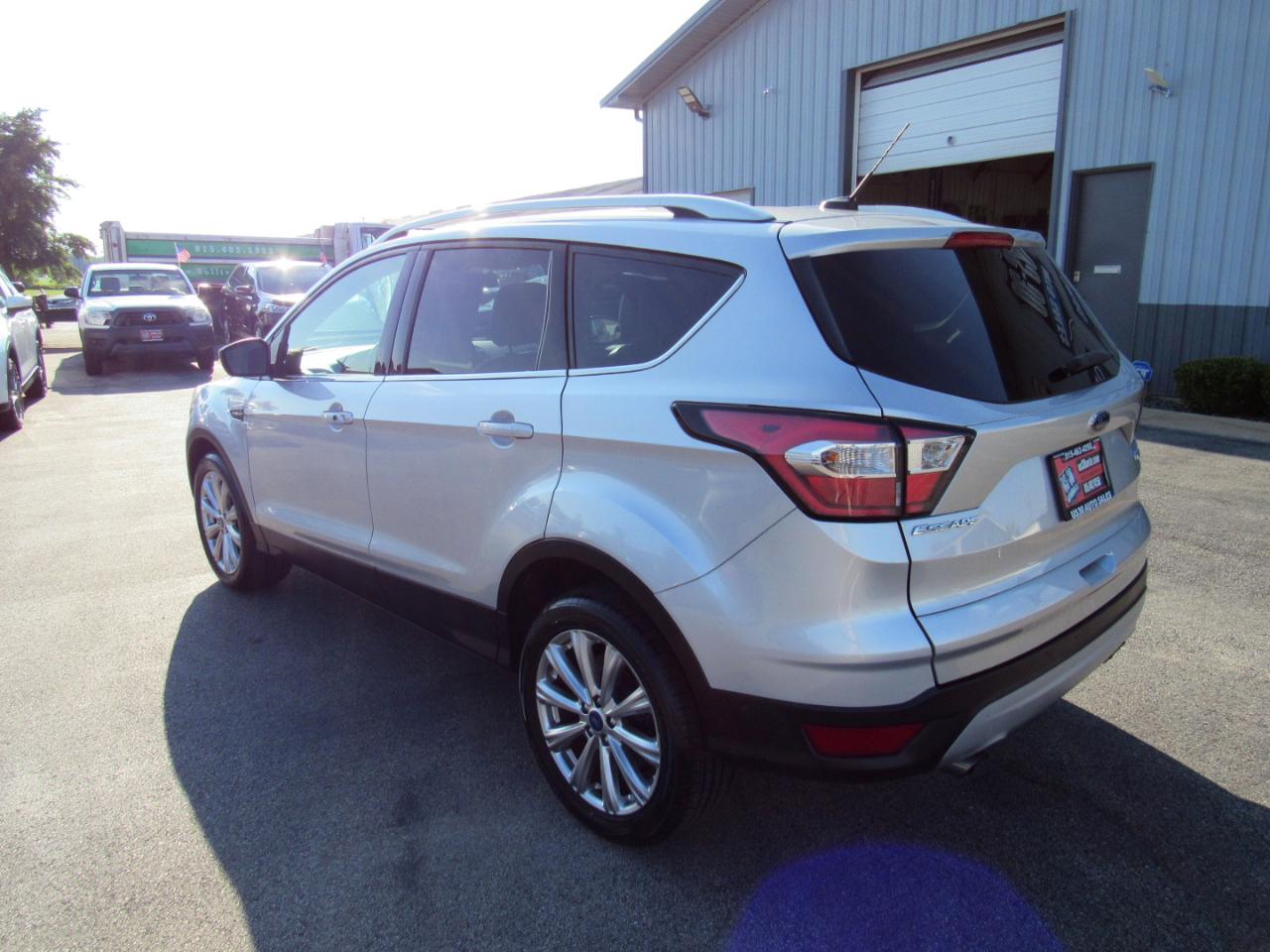 Ford Escape Titanium 4WD 2017