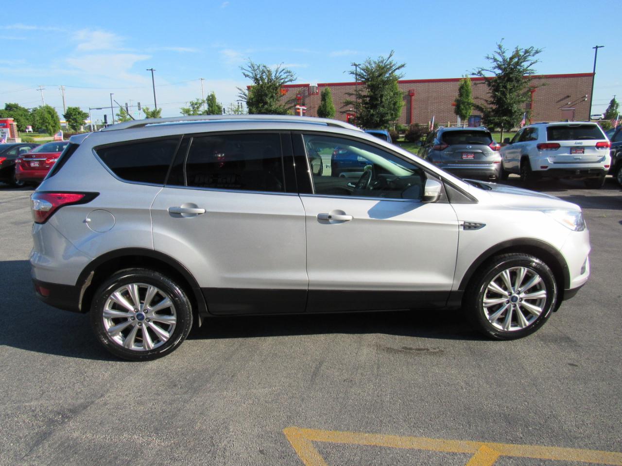 Ford Escape Titanium 4WD 2017