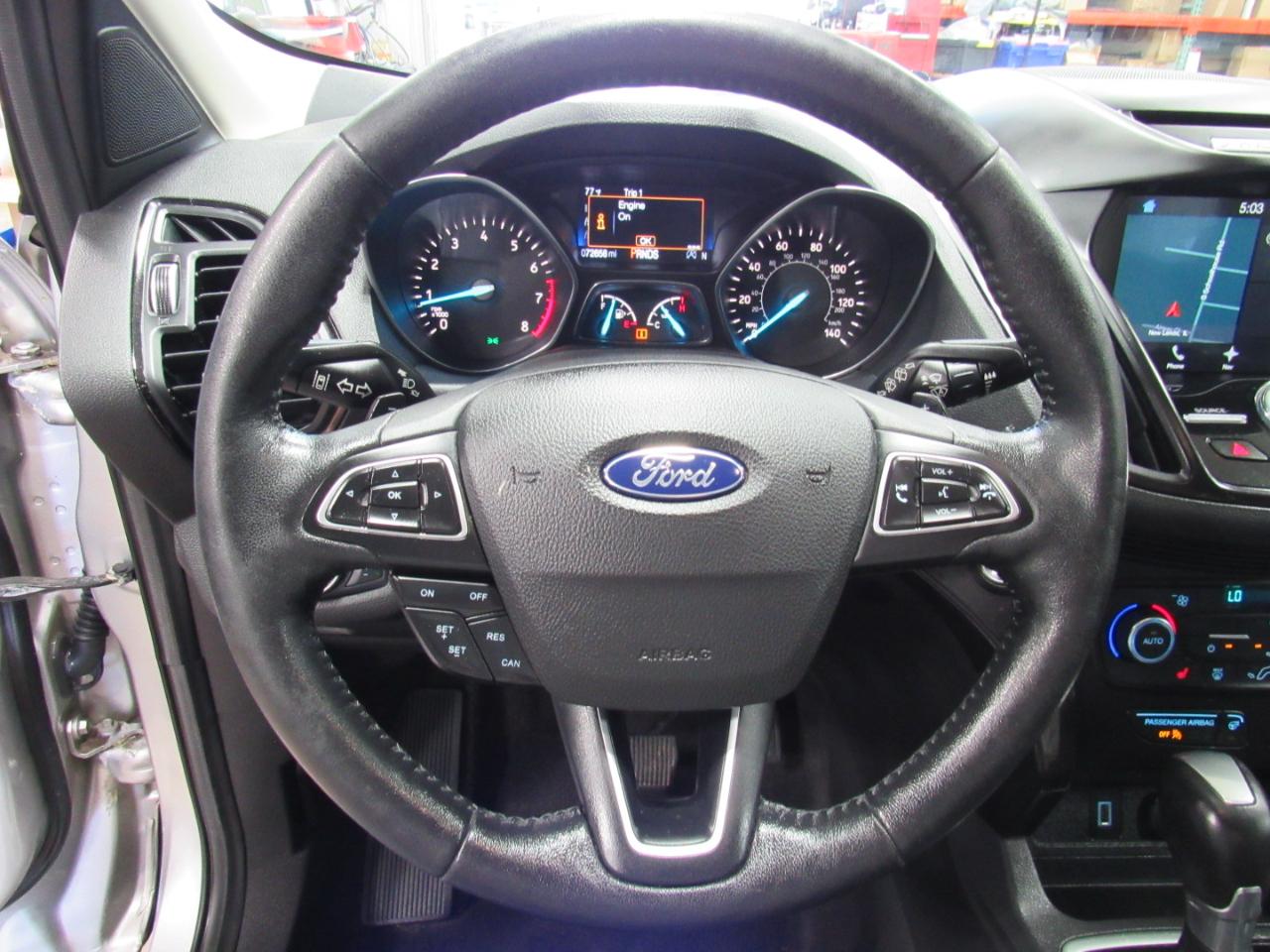 Ford Escape Titanium 4WD 2017