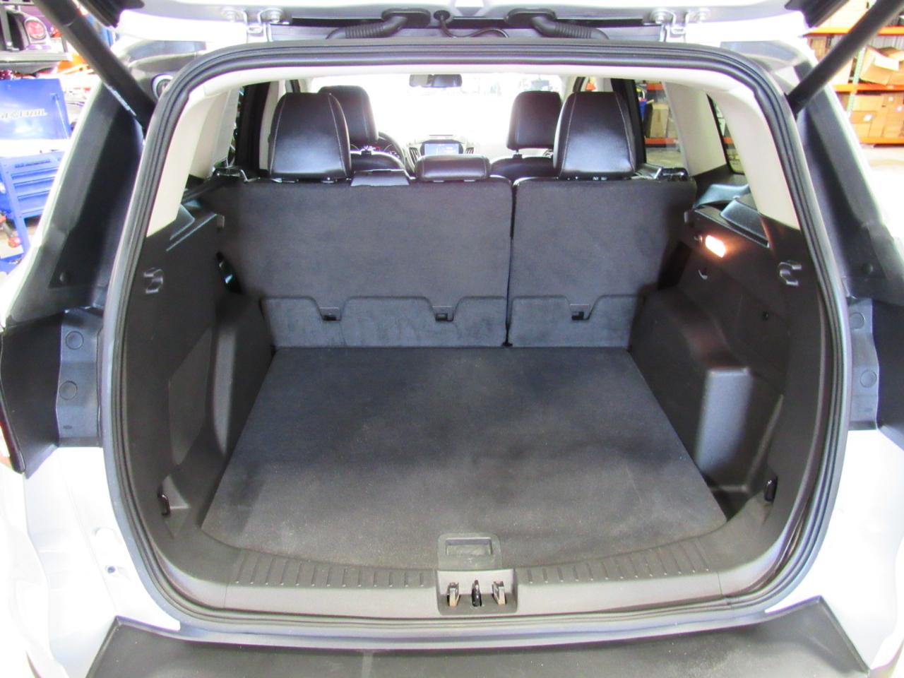 Ford Escape Titanium 4WD 2017