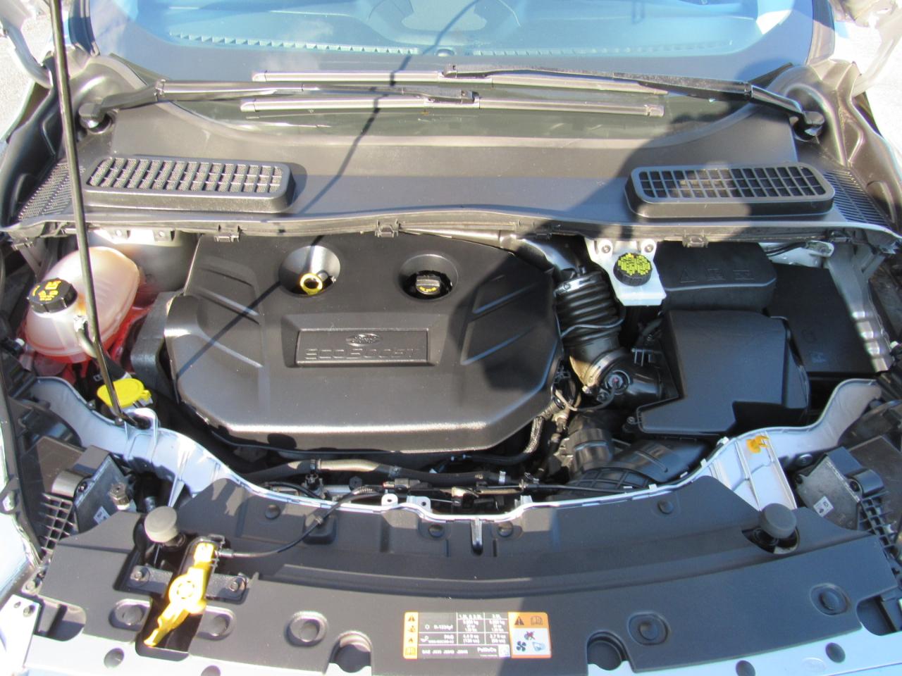 Ford Escape Titanium 4WD 2017