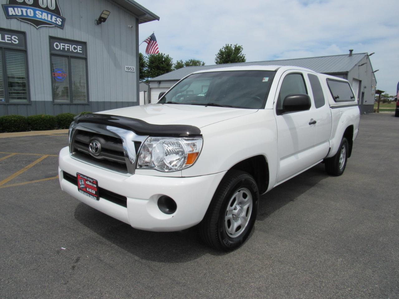 Toyota Tacoma 2WD Access I4 MT (Natl) 2009