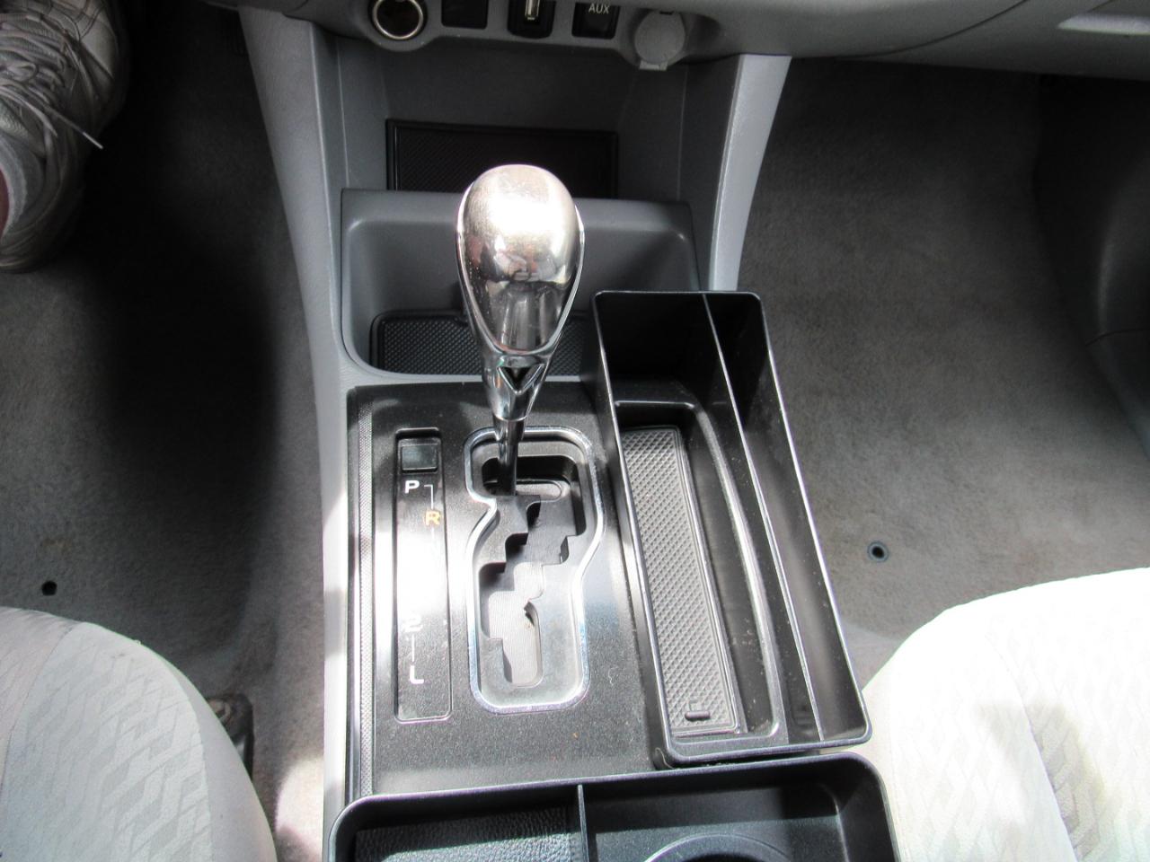 Toyota Tacoma 2WD Access I4 MT (Natl) 2009