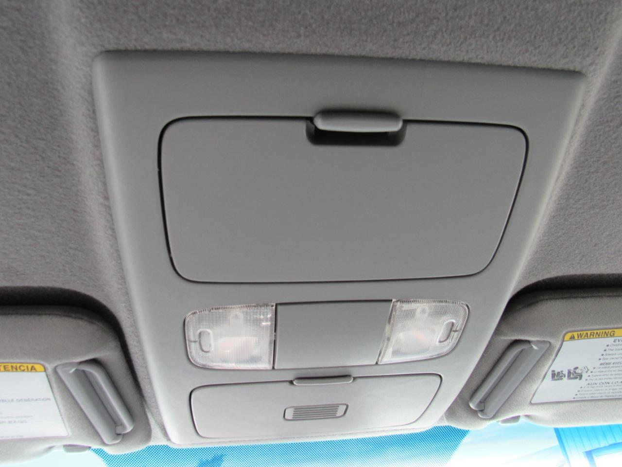 Toyota Tacoma 2WD Access I4 MT (Natl) 2009