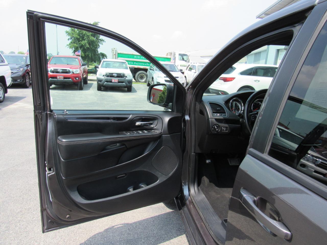 Dodge Grand Caravan 4dr Wgn SXT Plus 2015