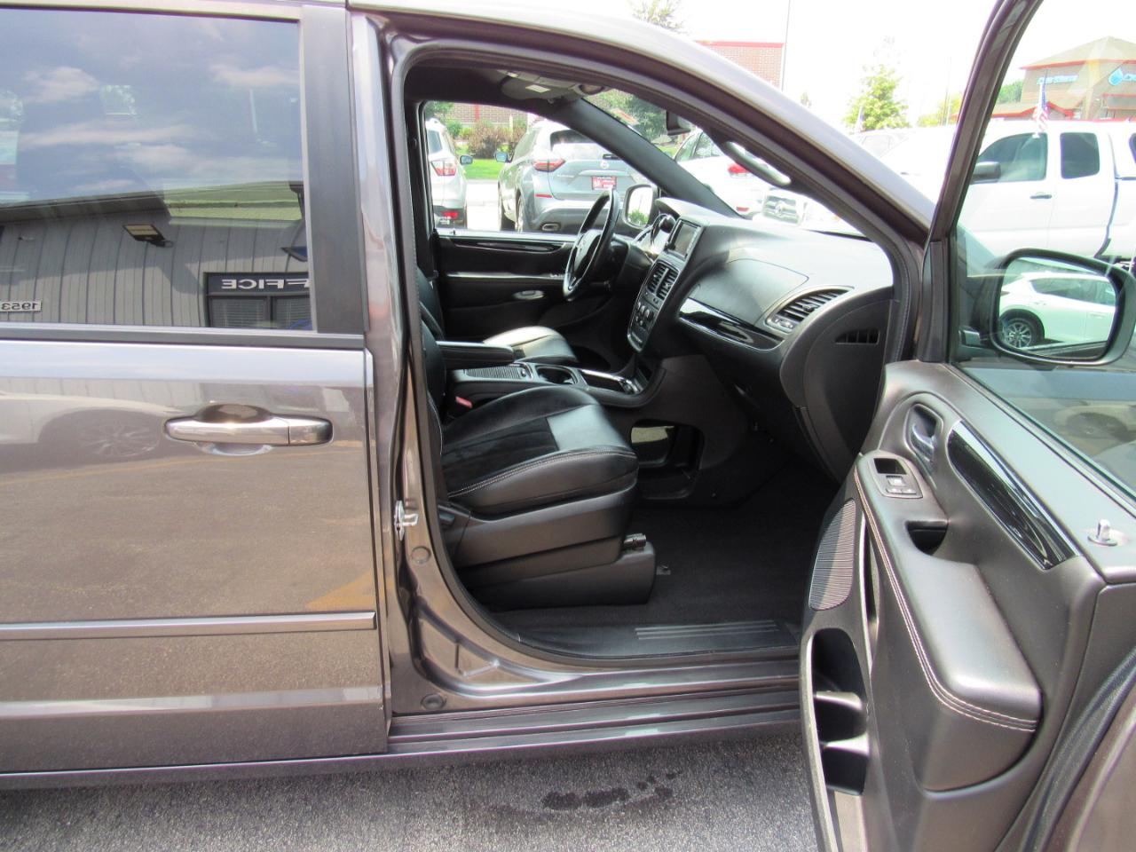 Dodge Grand Caravan 4dr Wgn SXT Plus 2015