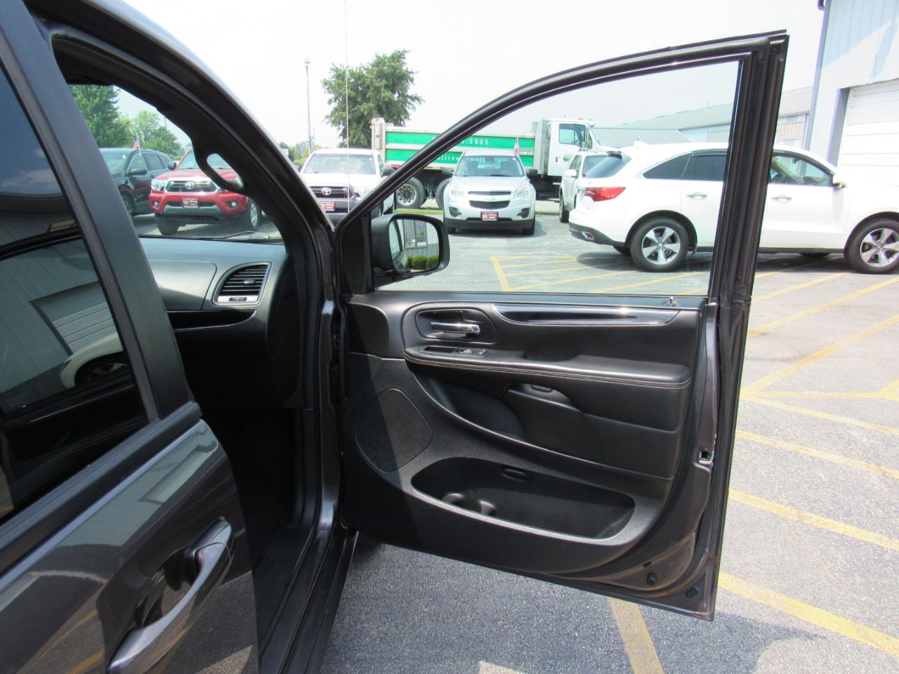 Dodge Grand Caravan 4dr Wgn SXT Plus 2015