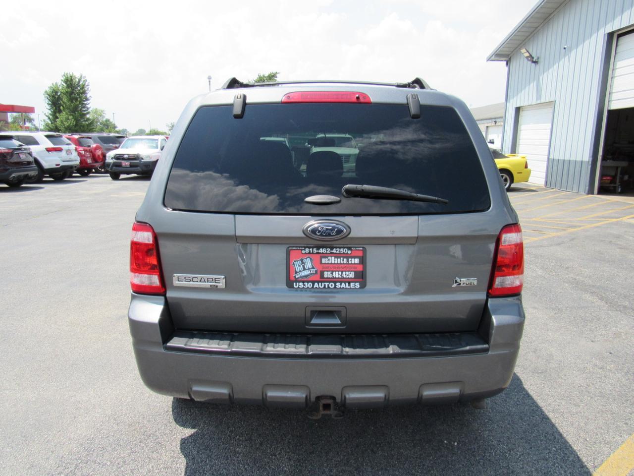Ford Escape 4WD 4dr XLT 2012