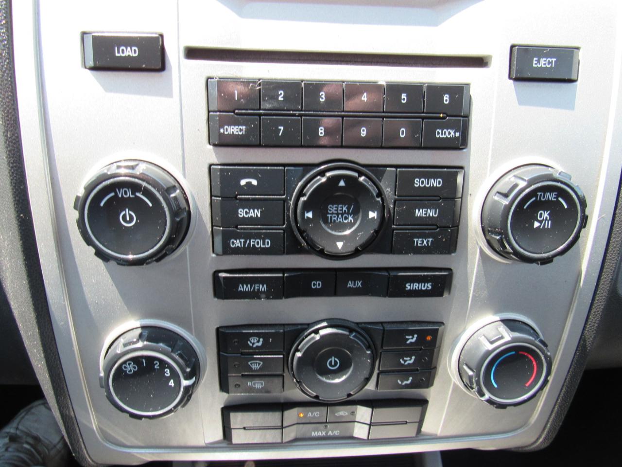 Ford Escape 4WD 4dr XLT 2012