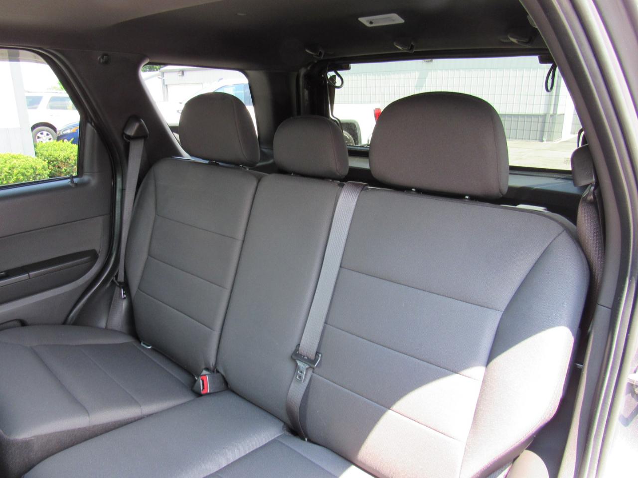 Ford Escape 4WD 4dr XLT 2012