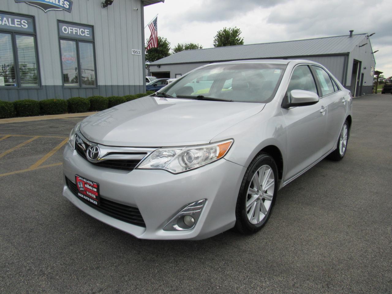 Toyota Camry 4dr Sdn I4 Auto XLE (Natl) 2013