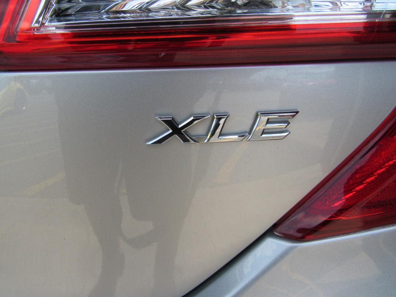 Toyota Camry 4dr Sdn I4 Auto XLE (Natl) 2013