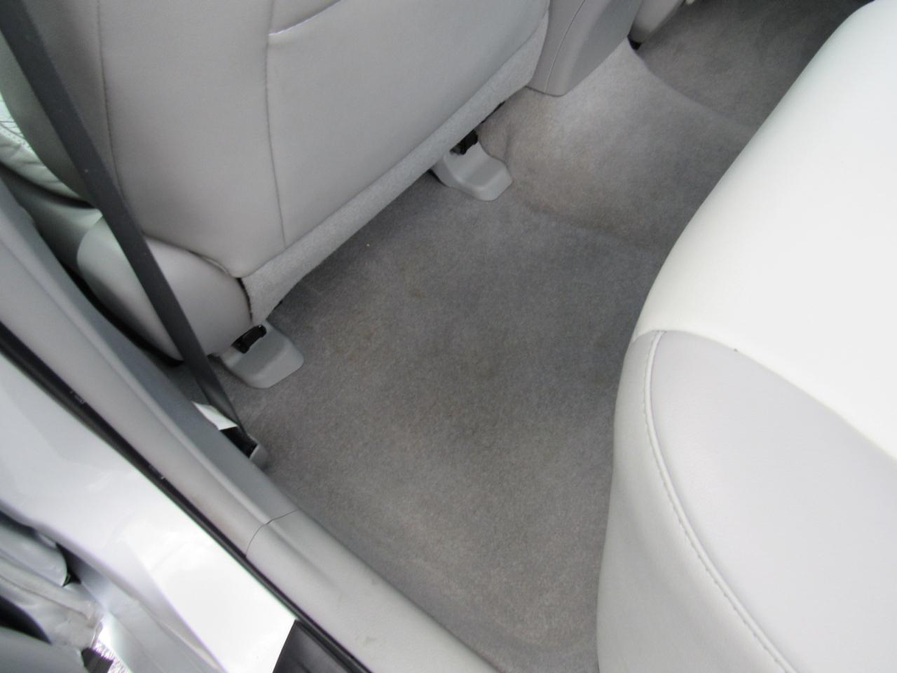 Toyota Camry 4dr Sdn I4 Auto XLE (Natl) 2013