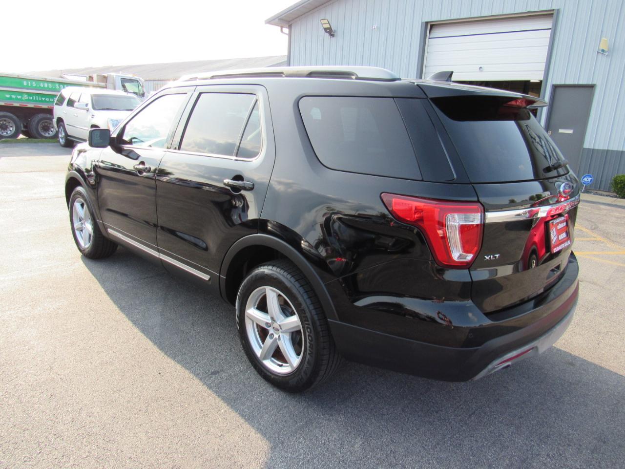 Ford Explorer XLT 4WD 2017
