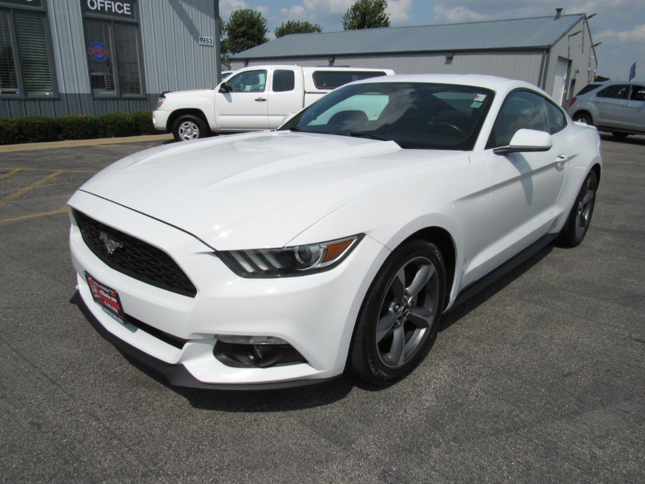 Ford Mustang 2dr Fastback V6 2016