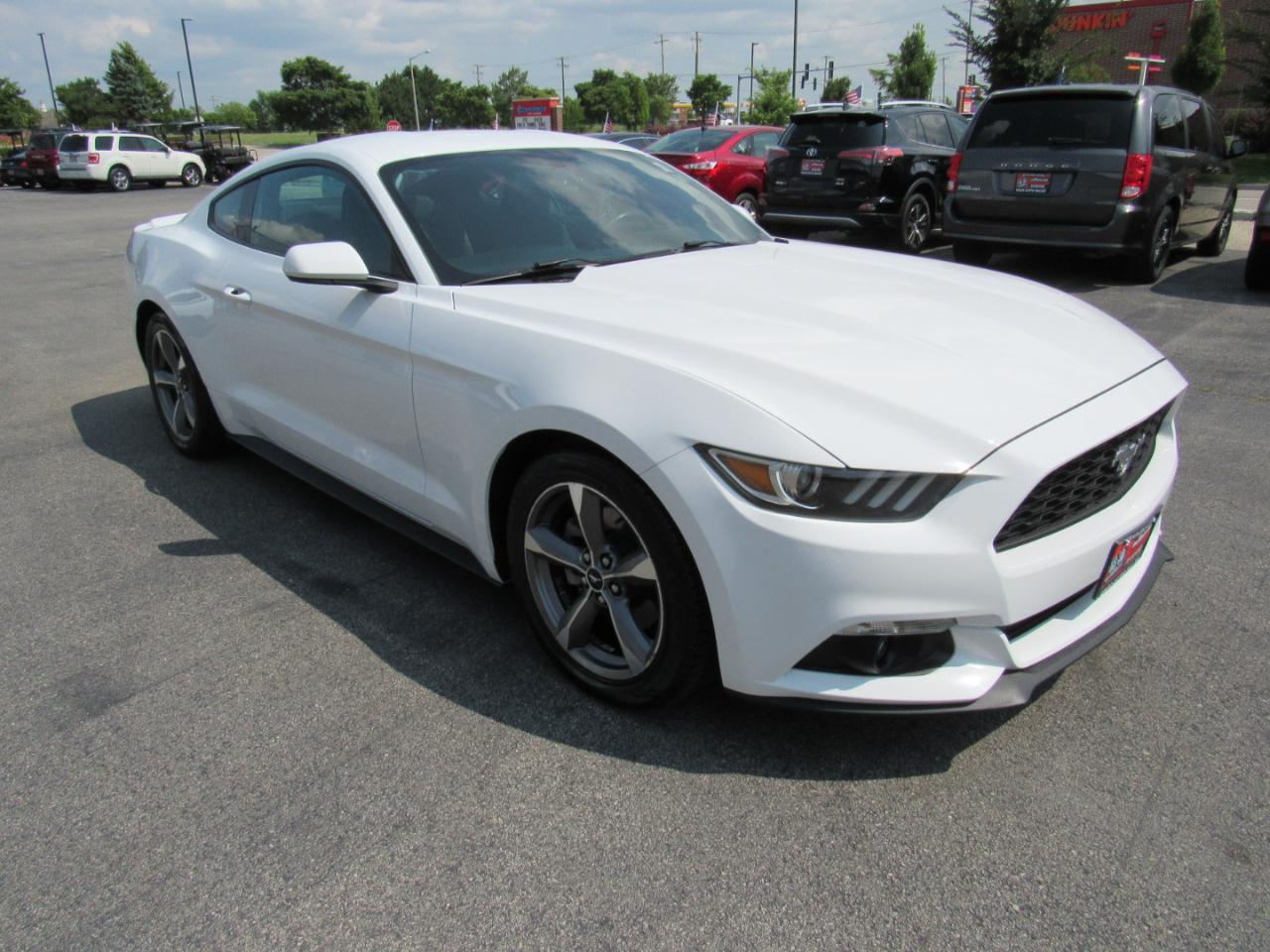 Ford Mustang 2dr Fastback V6 2016
