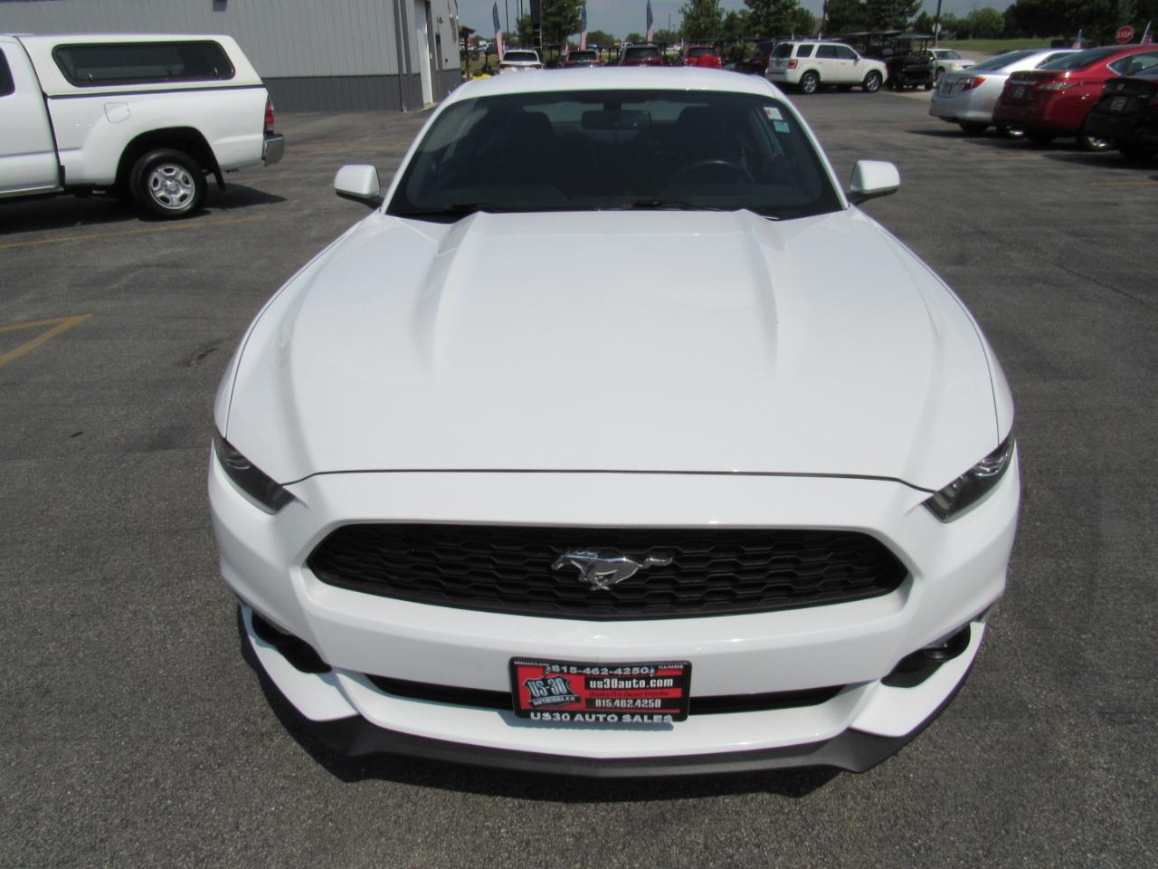 Ford Mustang 2dr Fastback V6 2016