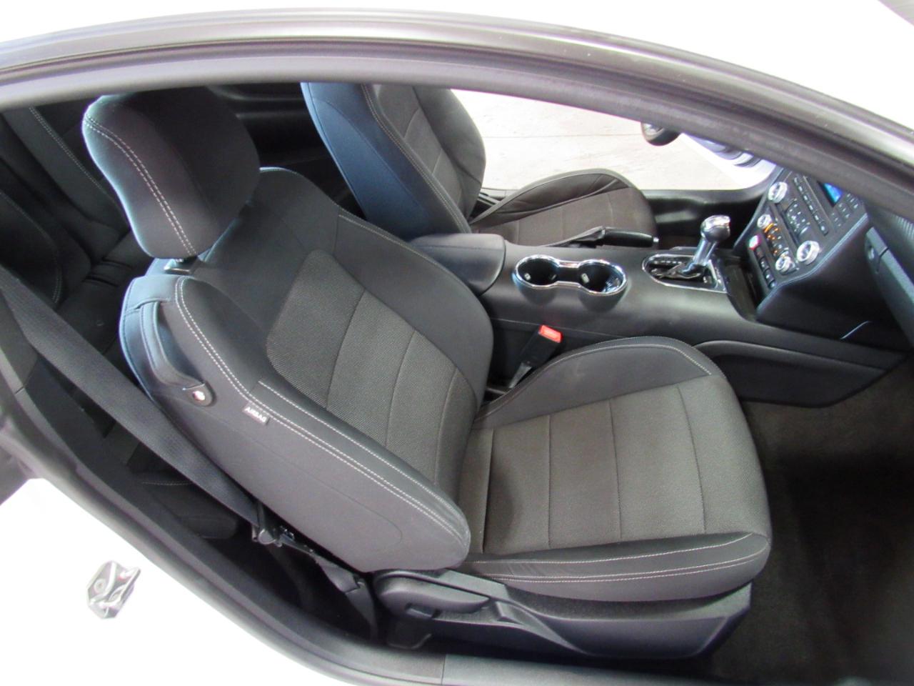 Ford Mustang 2dr Fastback V6 2016