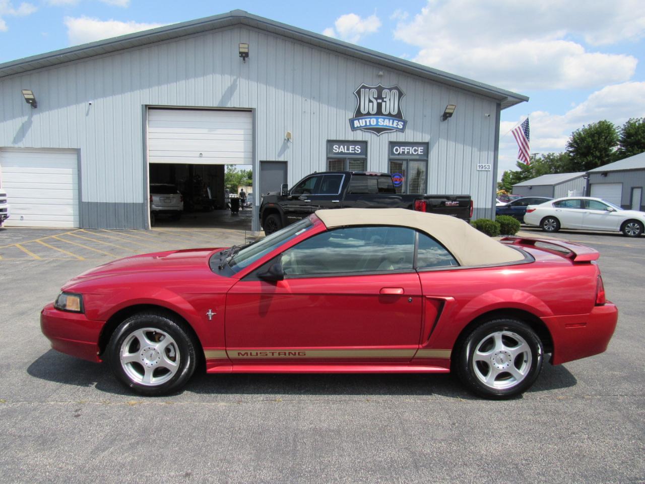 Ford Mustang 2dr Convertible Premium 2002