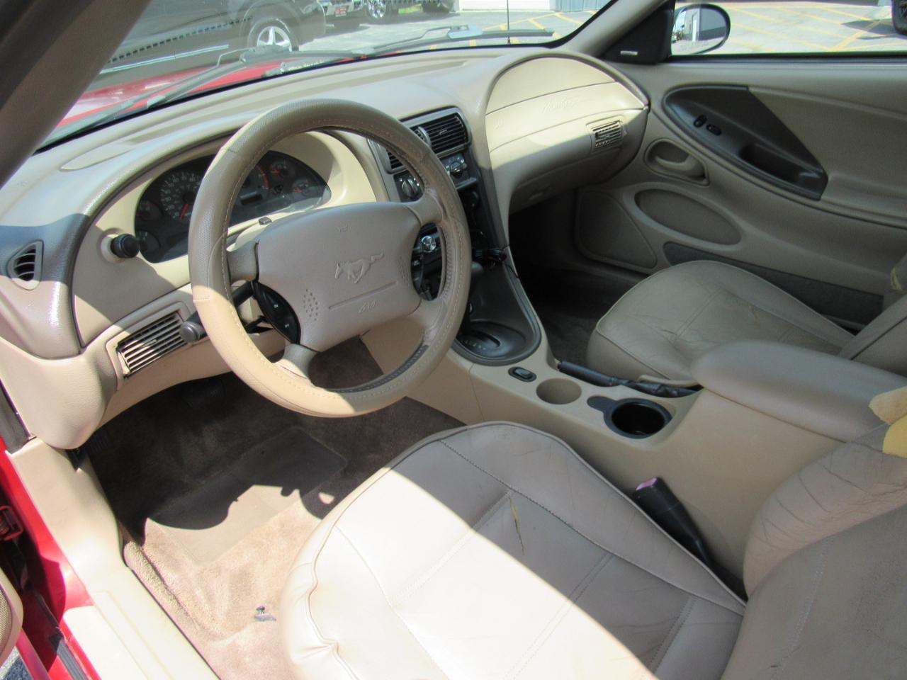 Ford Mustang 2dr Convertible Premium 2002