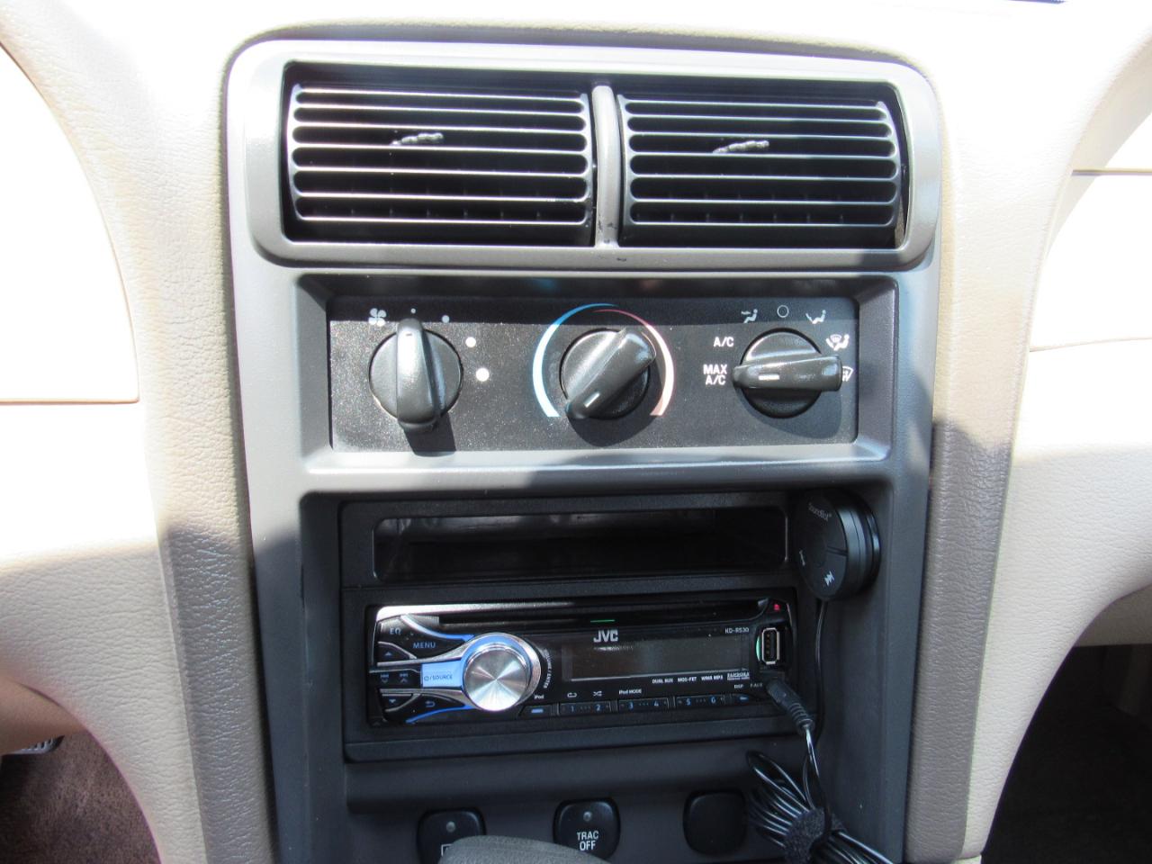 Ford Mustang 2dr Convertible Premium 2002