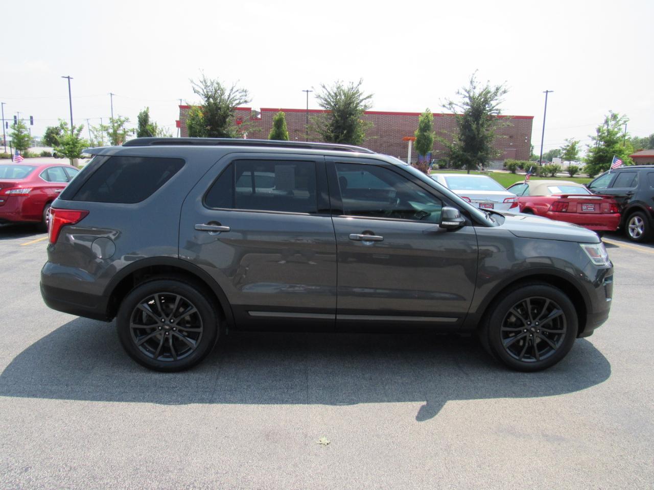 Ford Explorer XLT 4WD 2019