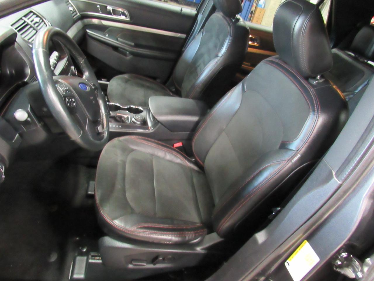 Ford Explorer XLT 4WD 2019