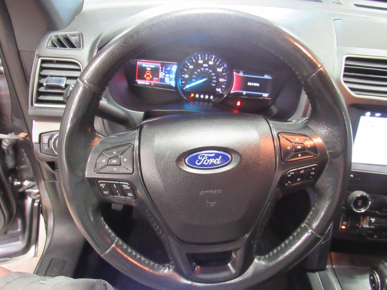 Ford Explorer XLT 4WD 2019