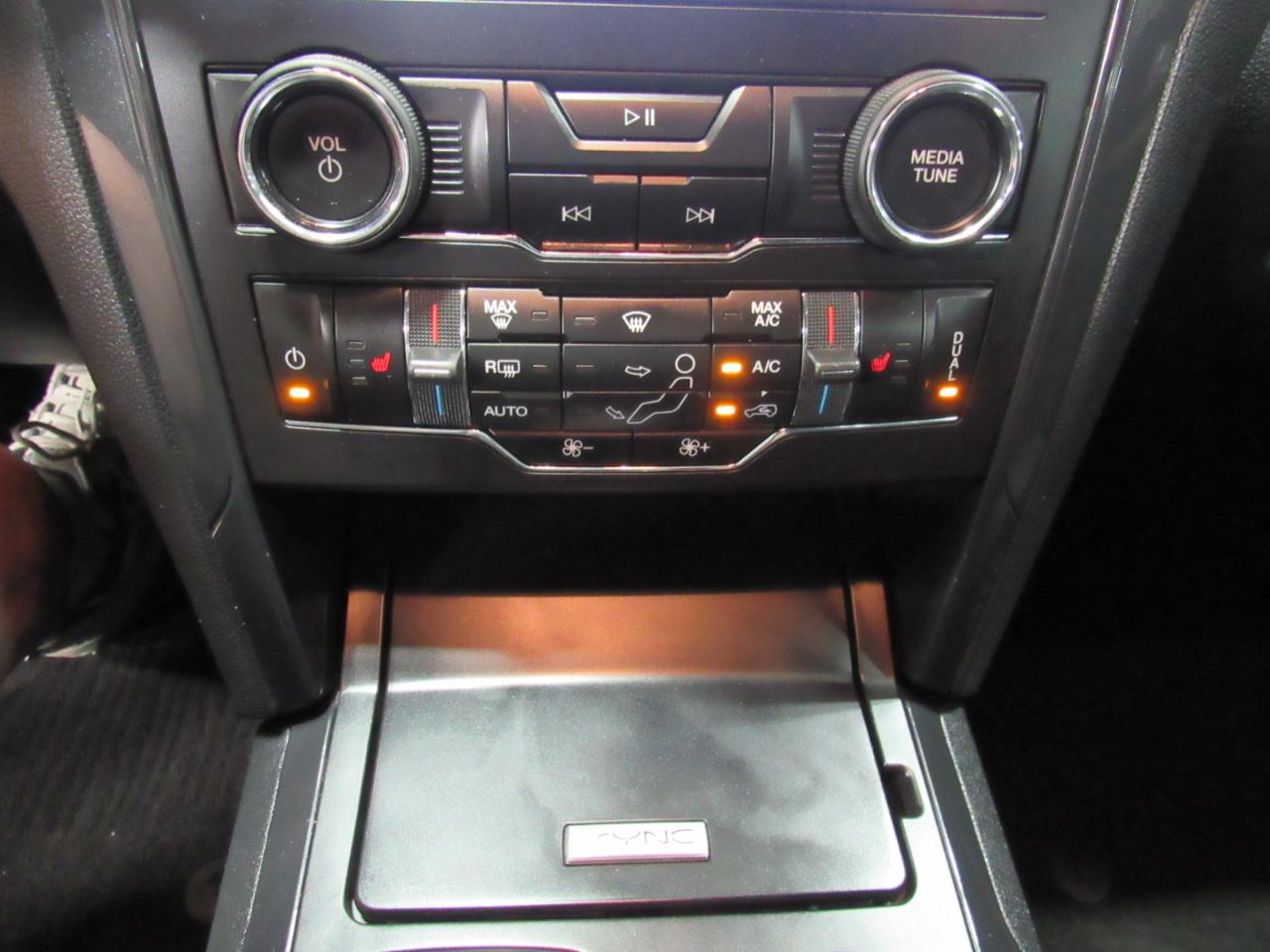 Ford Explorer XLT 4WD 2019