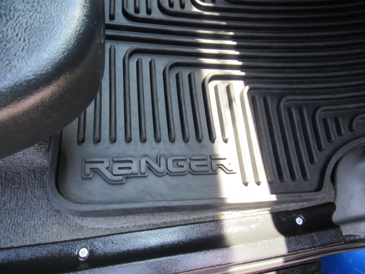 Ford Ranger 2WD 2dr SuperCab 126" XLT 2011