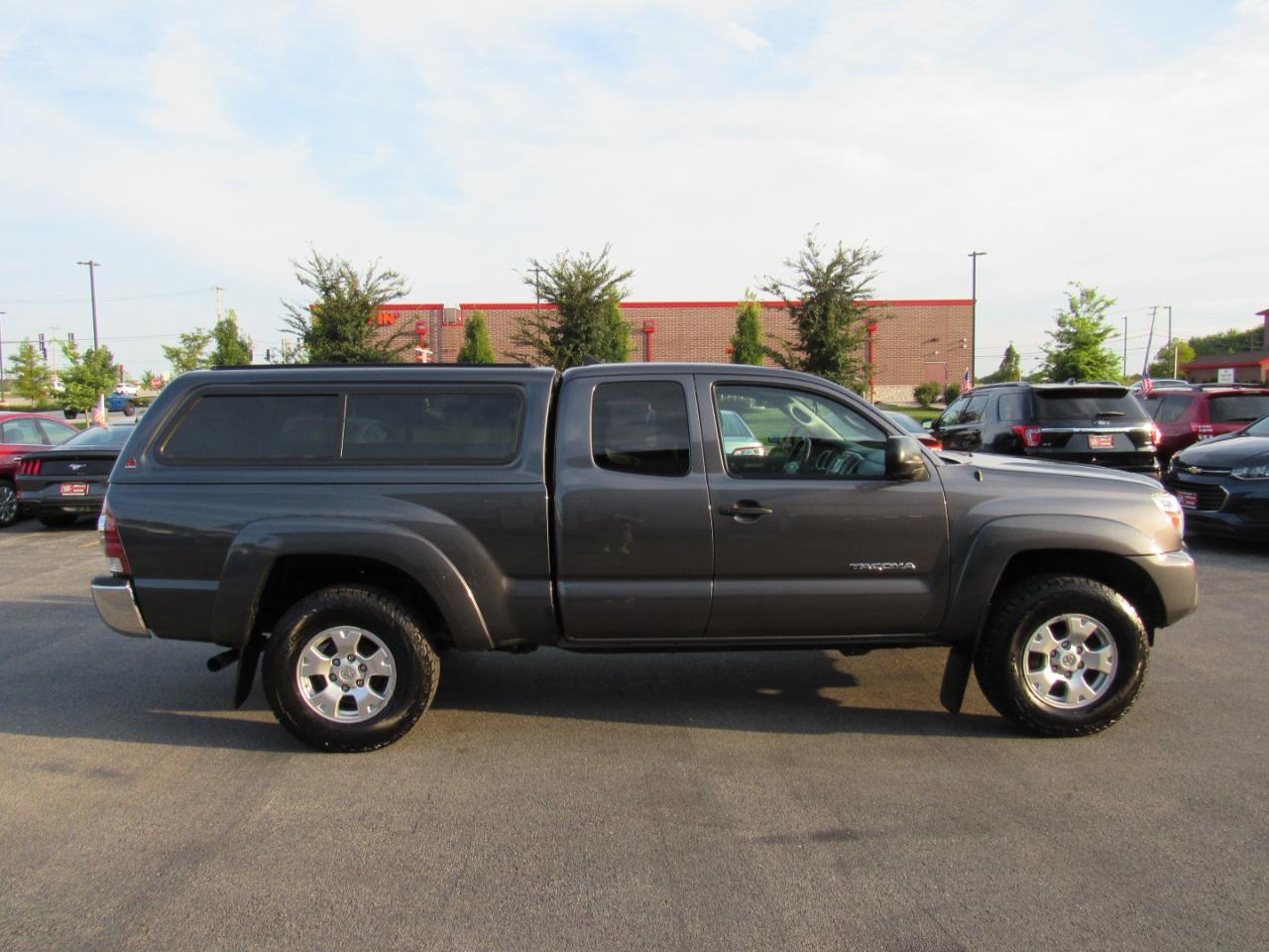 Toyota Tacoma 4WD Access Cab I4 AT (Natl) 2014
