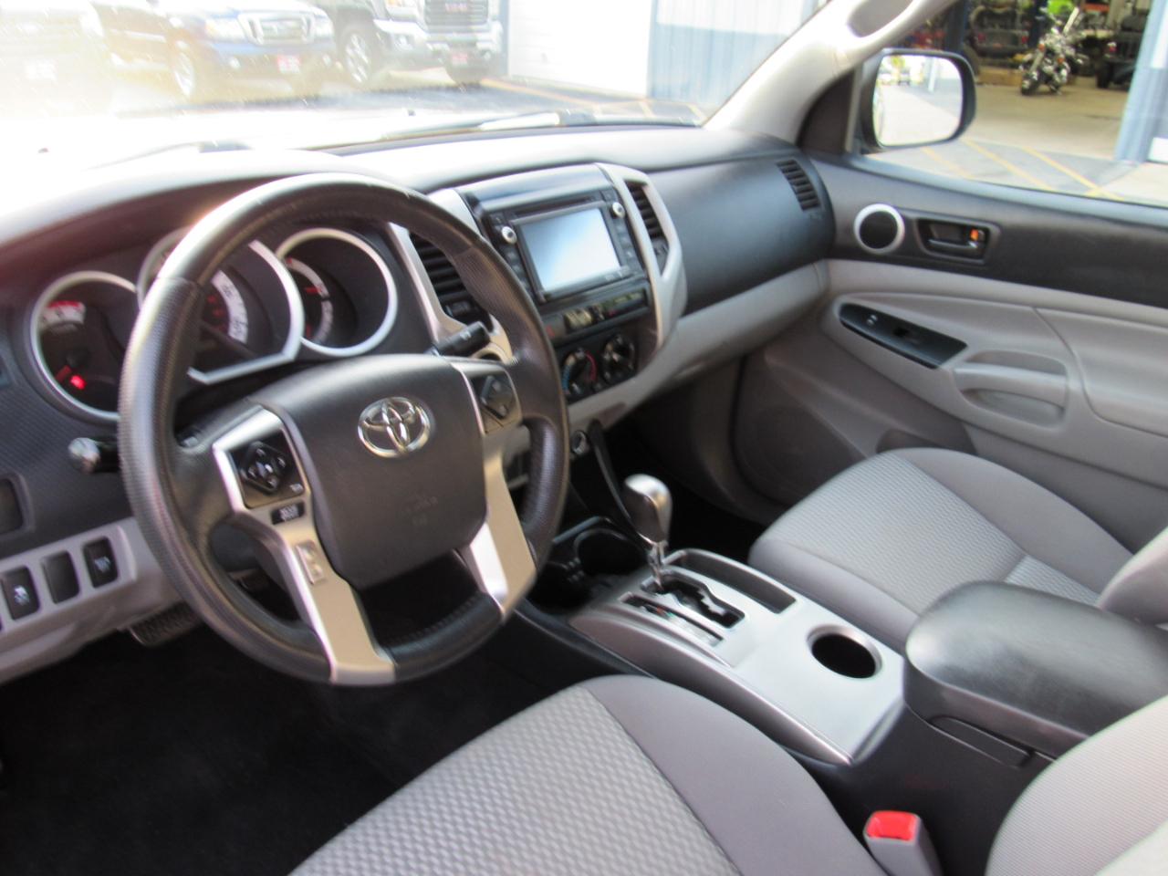 Toyota Tacoma 4WD Access Cab I4 AT (Natl) 2014