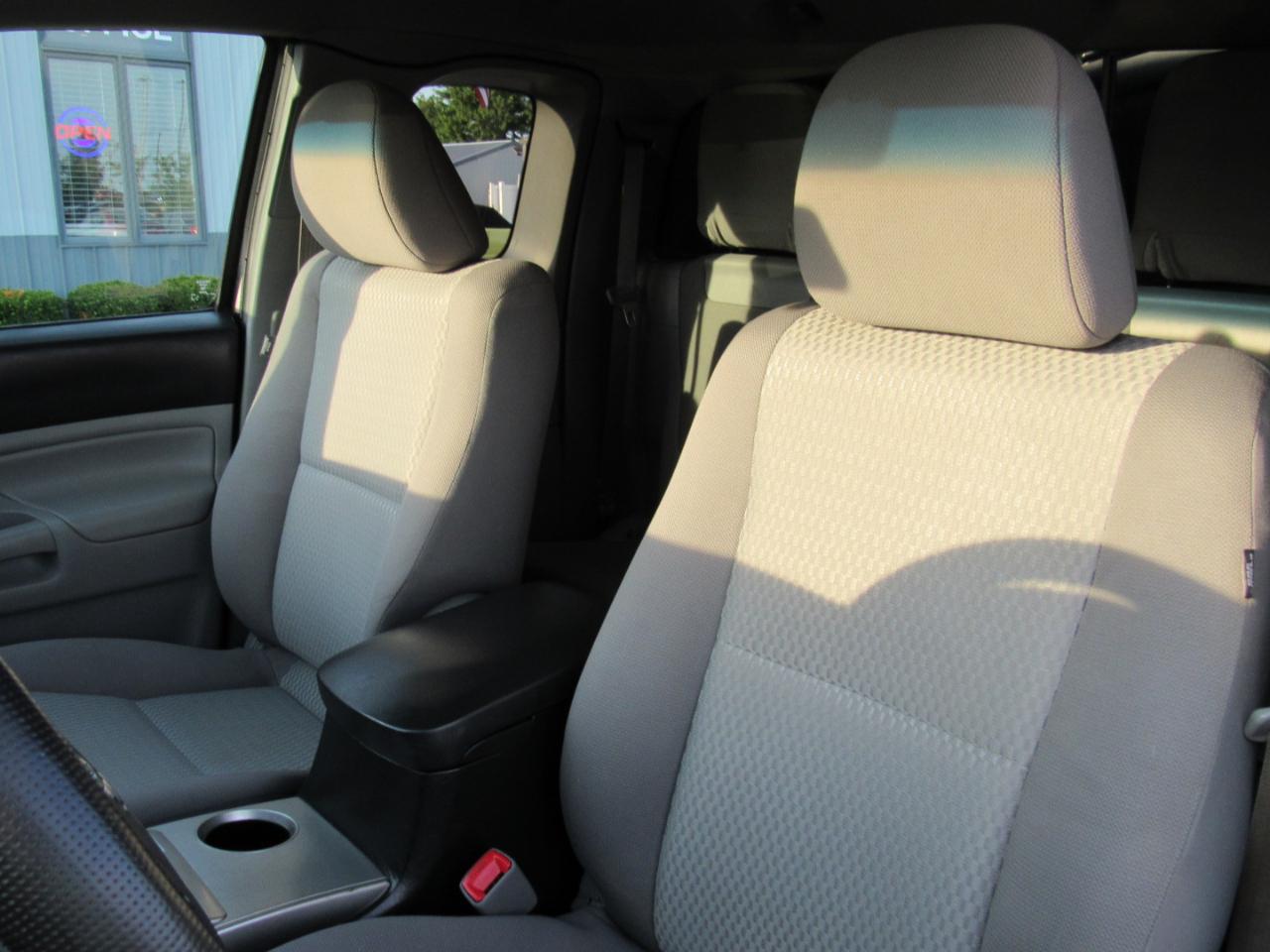 Toyota Tacoma 4WD Access Cab I4 AT (Natl) 2014