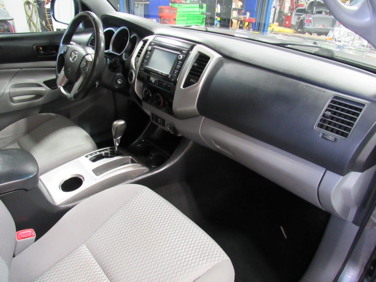 Toyota Tacoma 4WD Access Cab I4 AT (Natl) 2014