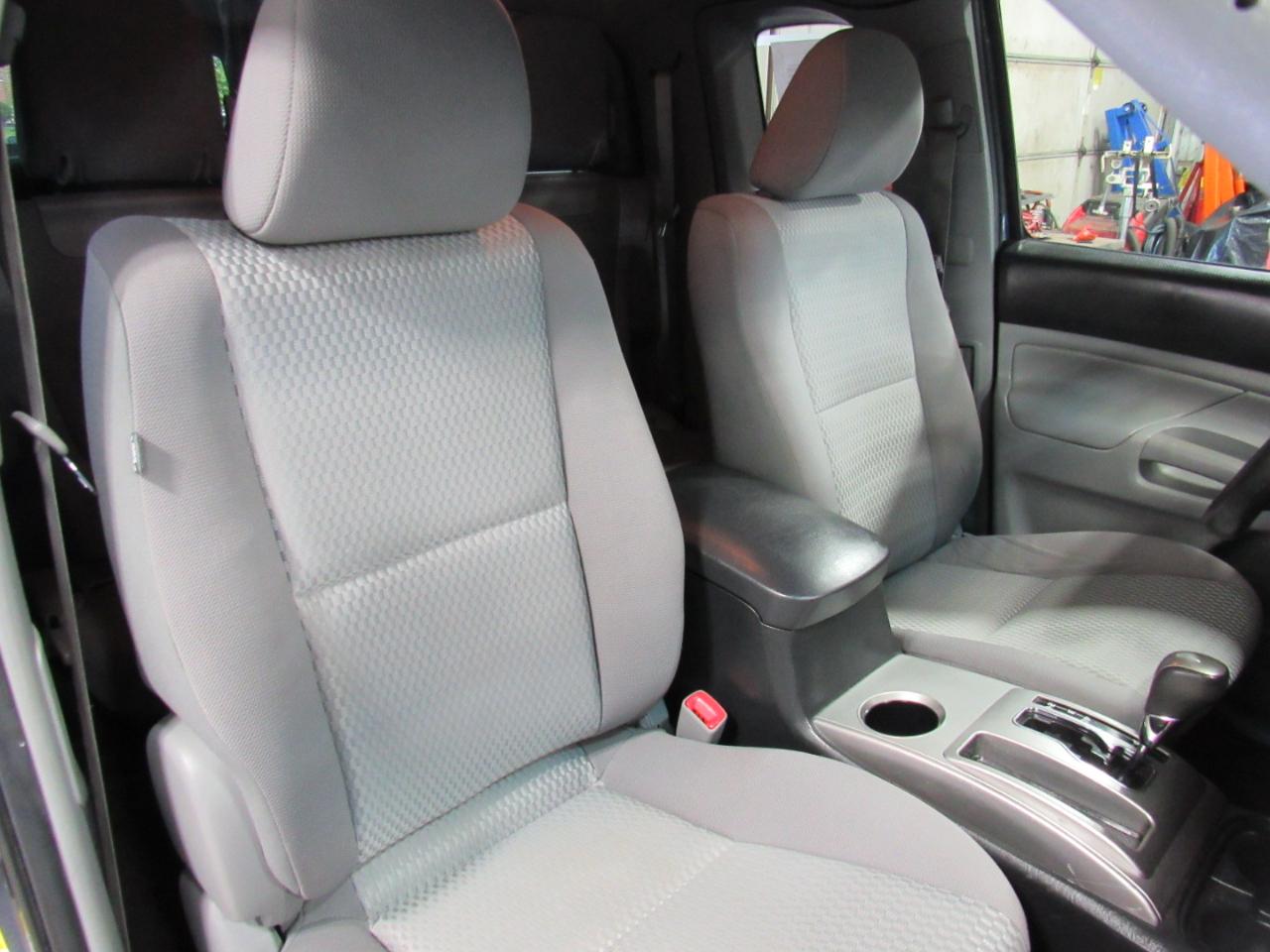 Toyota Tacoma 4WD Access Cab I4 AT (Natl) 2014