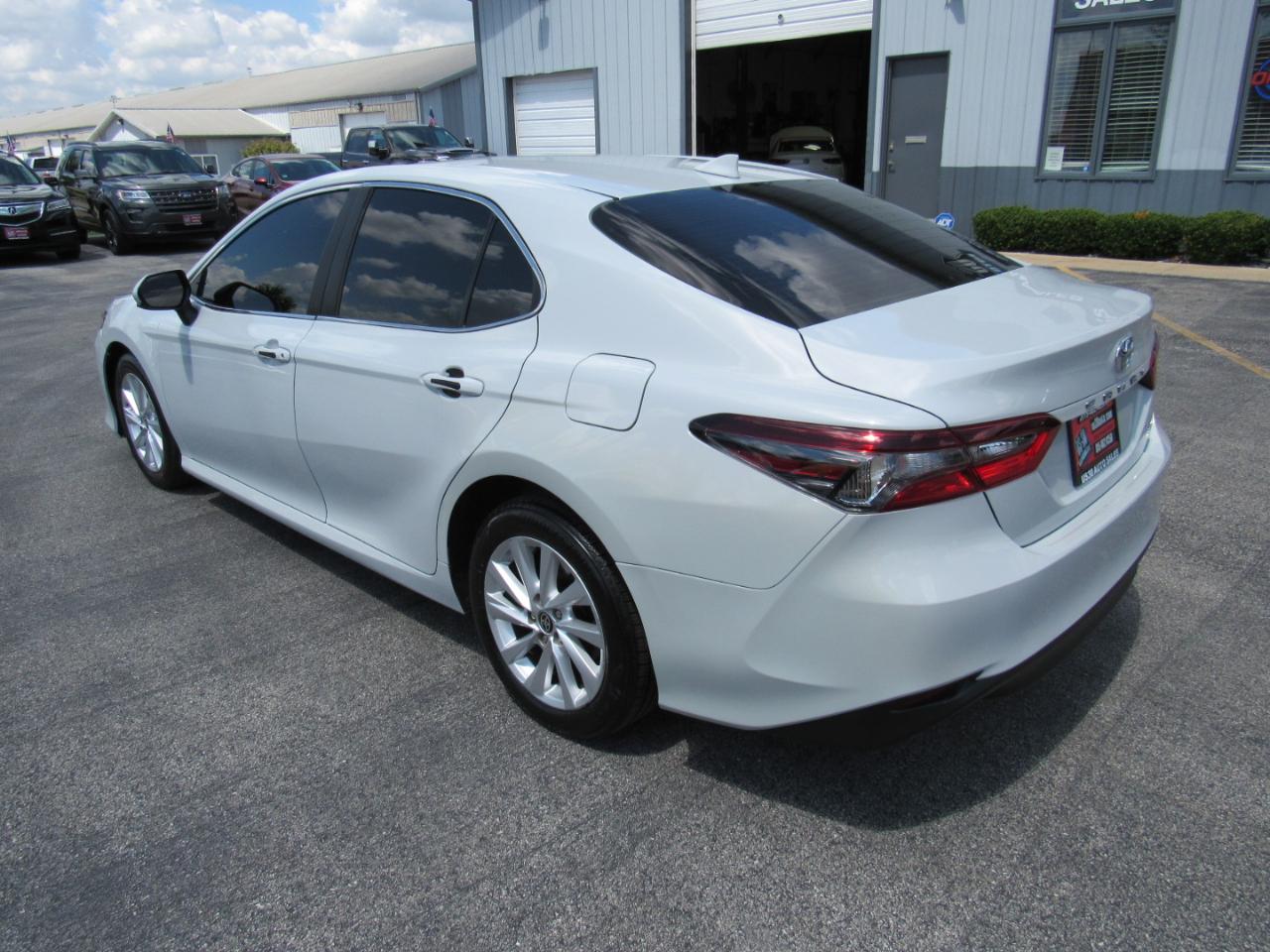 Toyota Camry LE Auto (Natl) 2023