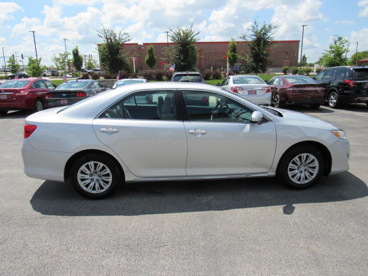Toyota Camry 2014.5 4dr Sdn I4 Auto SE Sport (Natl) 2014