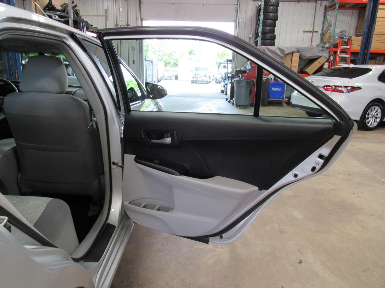 Toyota Camry 2014.5 4dr Sdn I4 Auto SE Sport (Natl) 2014