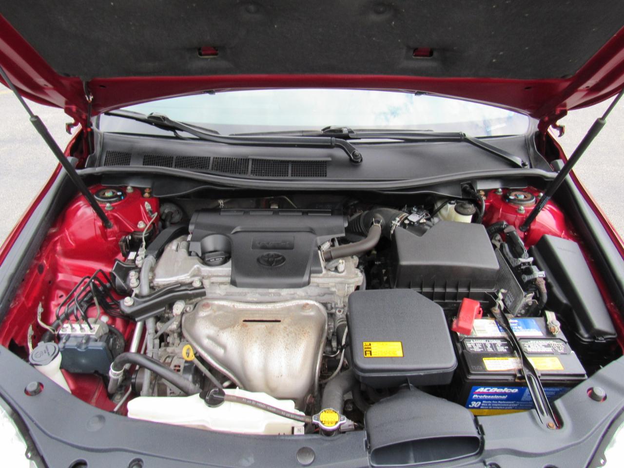 Toyota Camry 4dr Sdn I4 Auto LE (Natl) 2015