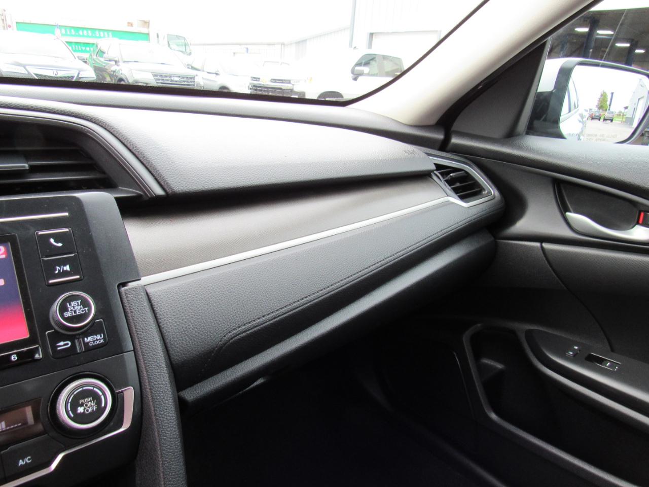 Honda Civic Sedan LX CVT 2019