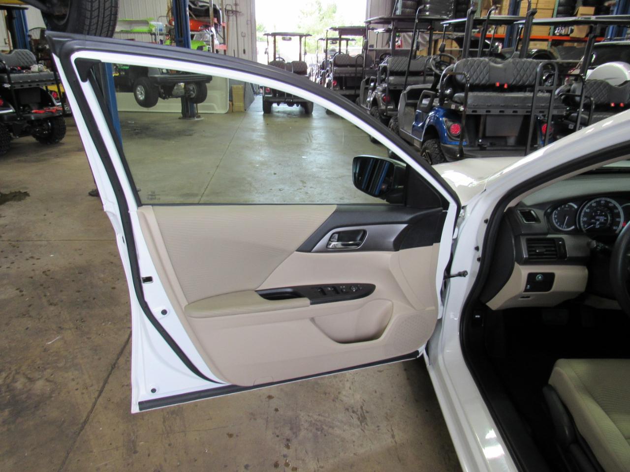 Honda Accord Sedan 4dr I4 CVT LX 2014