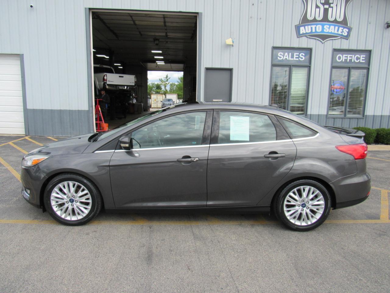 Ford Focus Titanium Sedan 2017