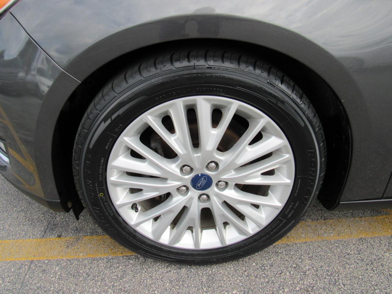 Ford Focus Titanium Sedan 2017