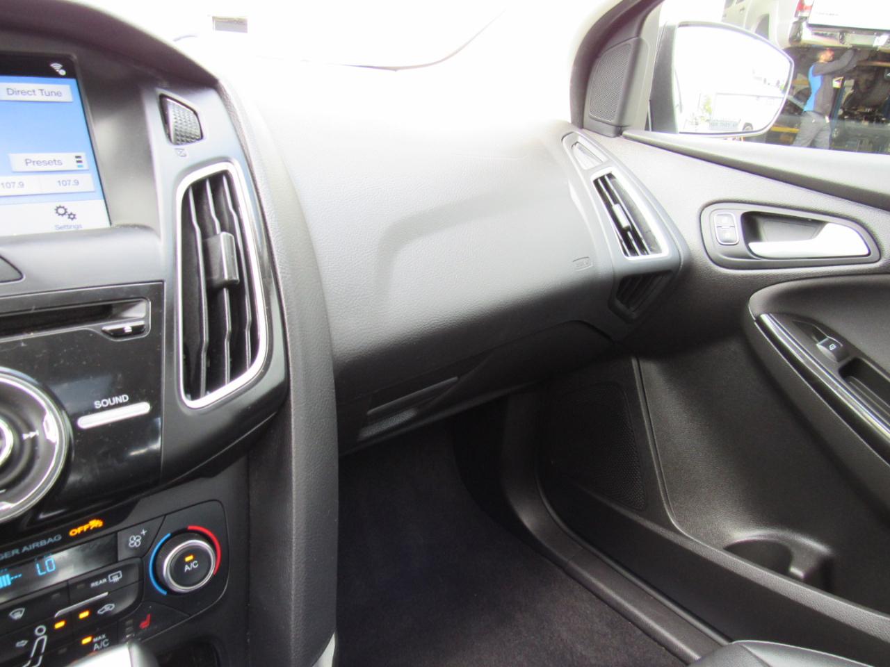 Ford Focus Titanium Sedan 2017