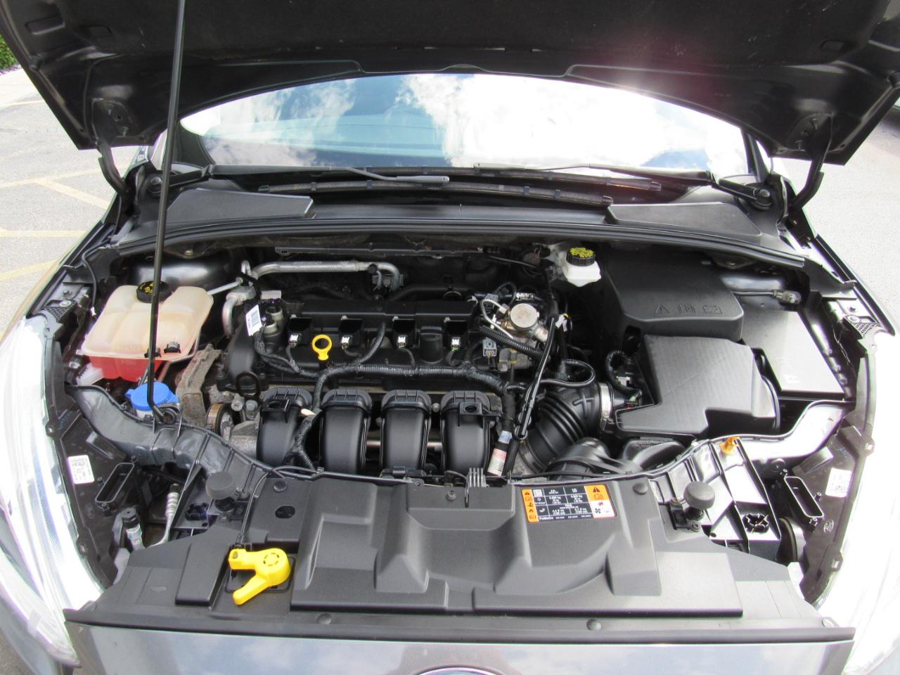 Ford Focus Titanium Sedan 2017