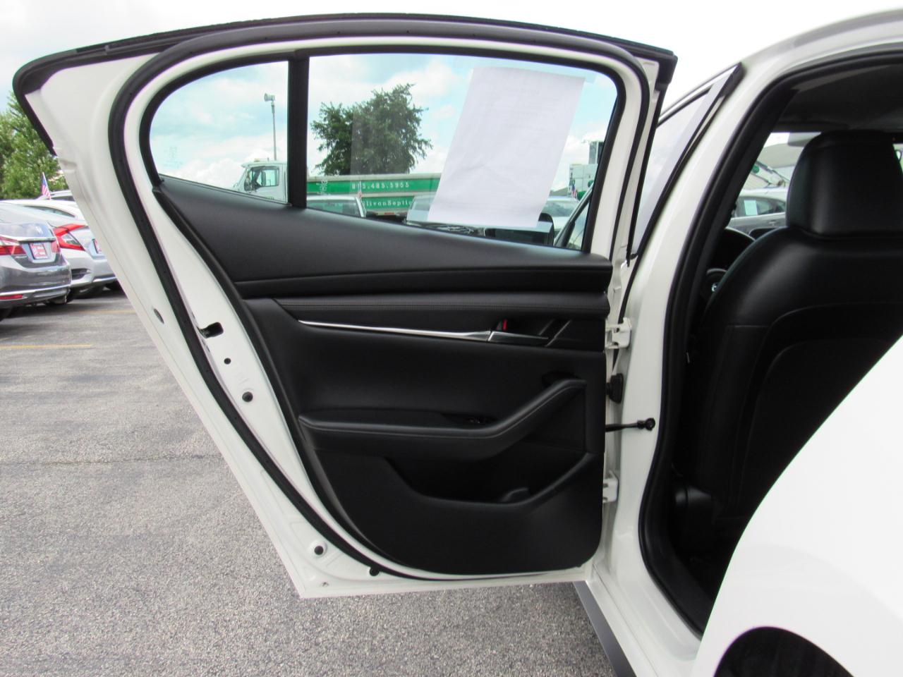Mazda Mazda3 Sedan FWD w/Select Pkg 2019