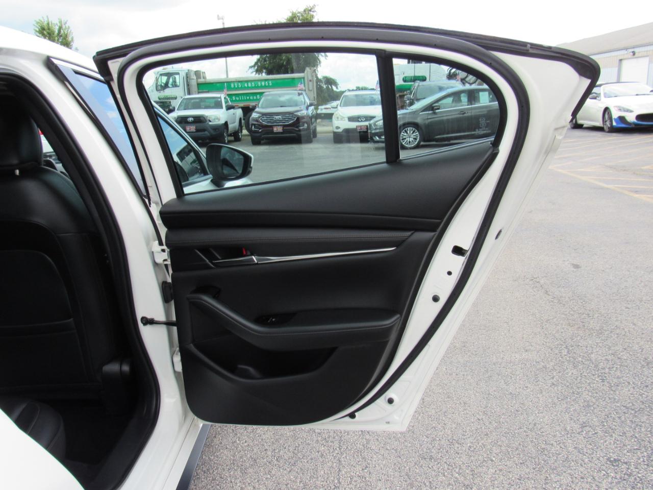 Mazda Mazda3 Sedan FWD w/Select Pkg 2019