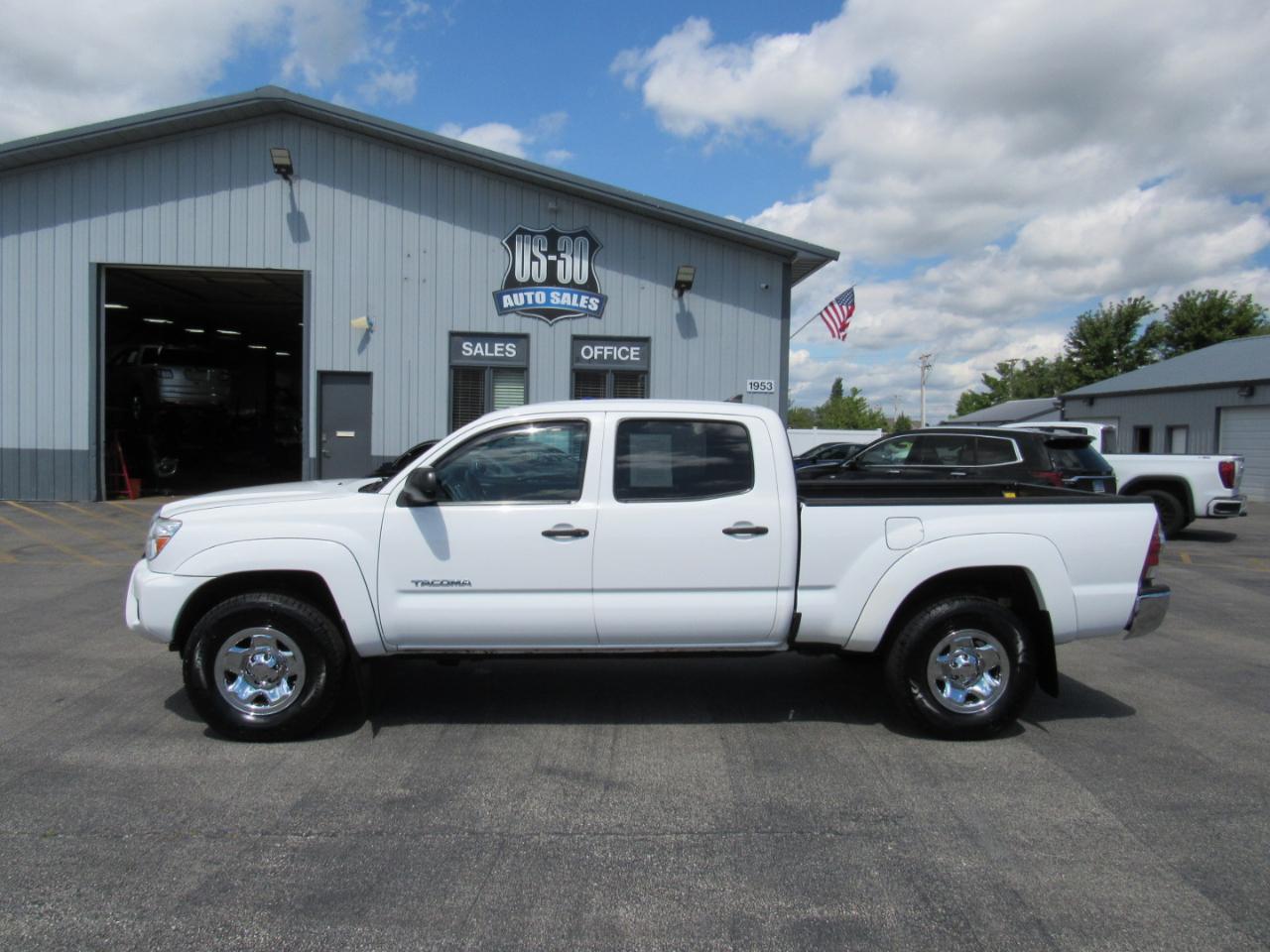 Toyota Tacoma 4WD Double Cab LB V6 AT (Natl) 2014