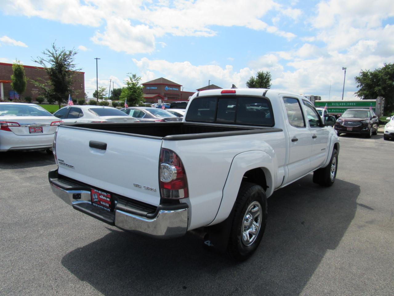 Toyota Tacoma 4WD Double Cab LB V6 AT (Natl) 2014