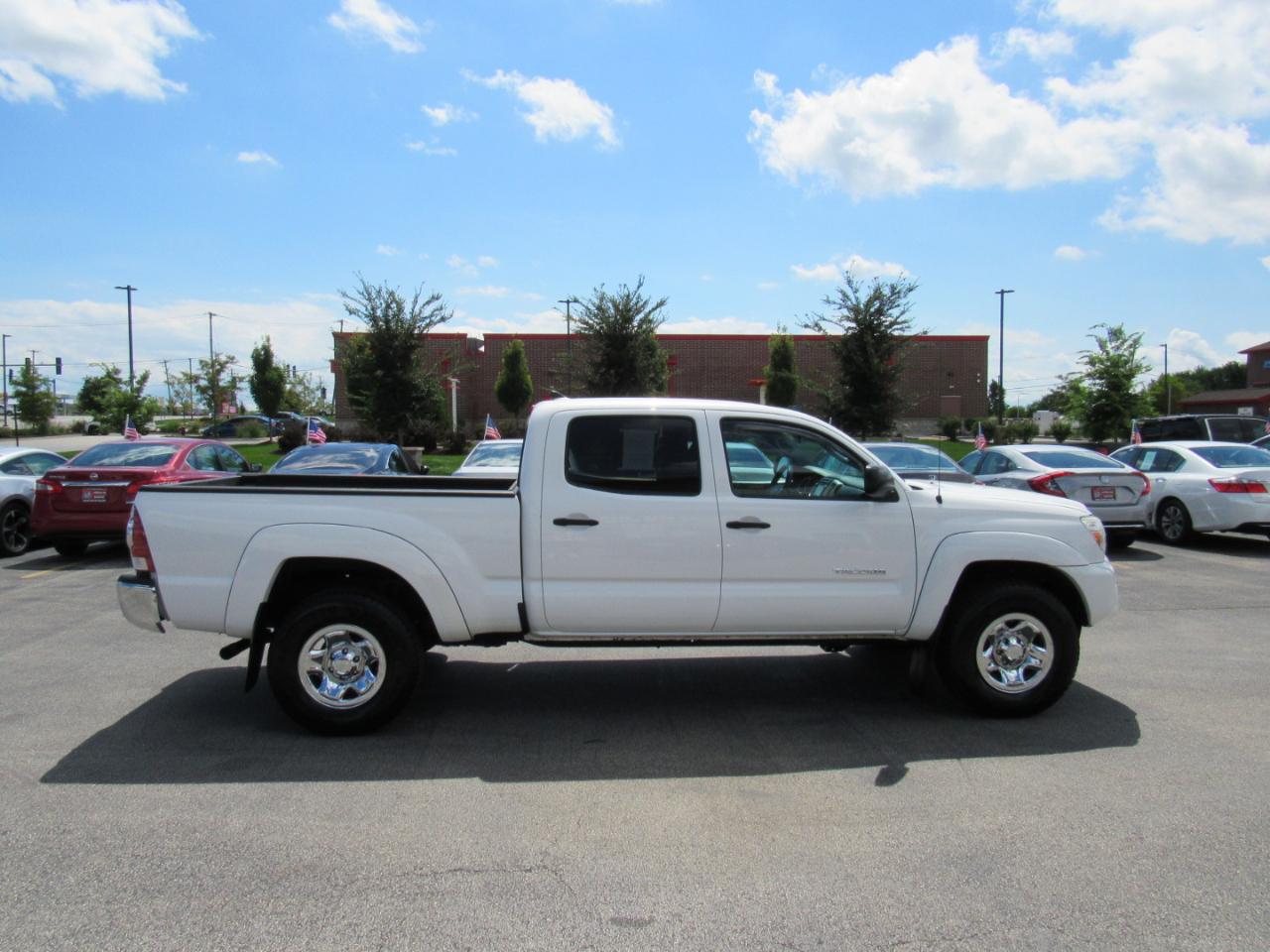 Toyota Tacoma 4WD Double Cab LB V6 AT (Natl) 2014